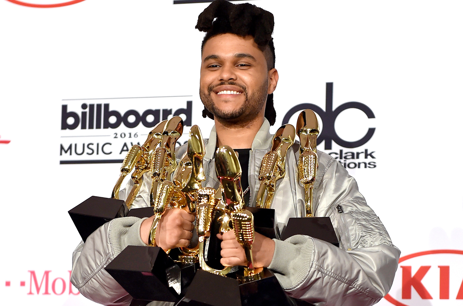 The Weeknd is the first artist to sweep the awards for artist, album,  single and songwriter of the year twice at the Juno Awards 2021